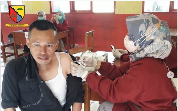 Vaksinasi Dosis 1,2 dan 3 Terus Gencar Dilaksanakan di Desa Nagreg Kendan